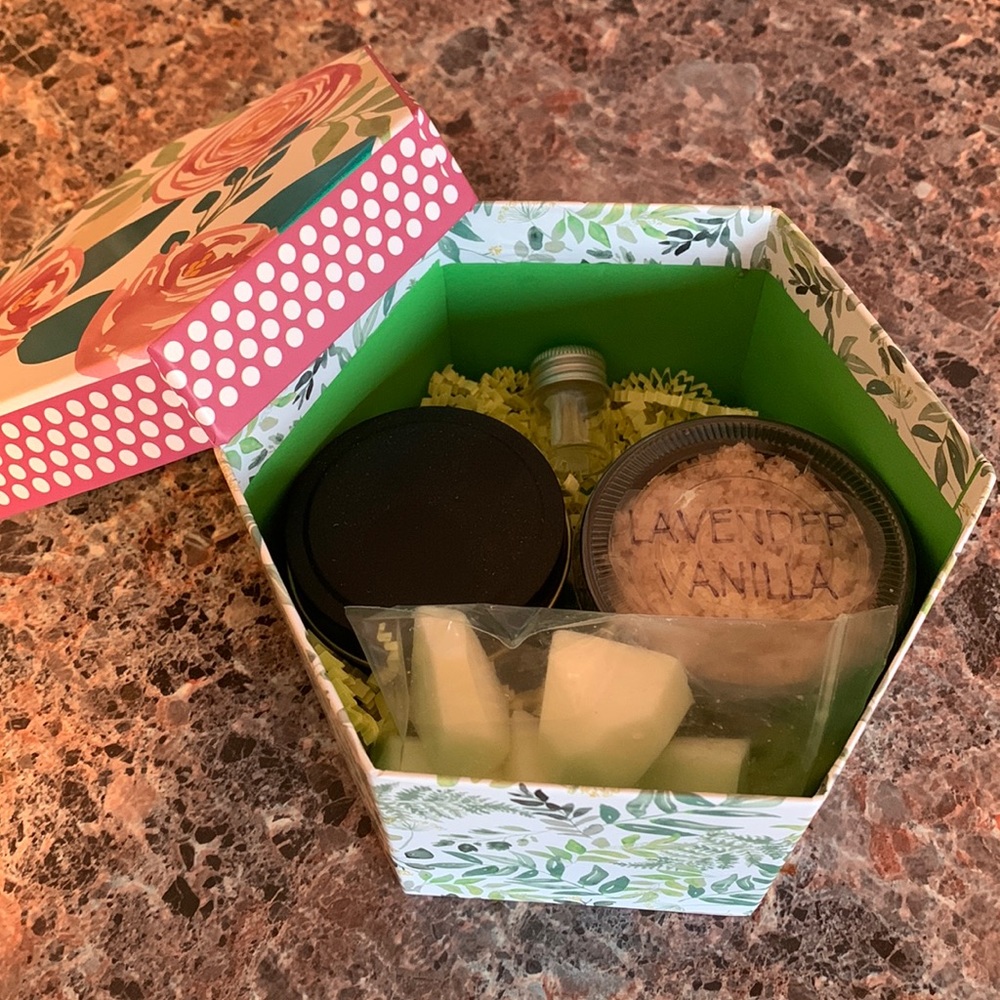 Gift box with candle, scrub, wax melts, and a clear quartz crystal!